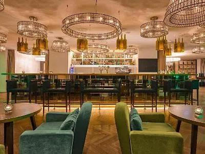 Crowne Plaza