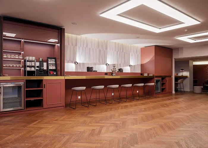 Crowne Plaza Отель 4*
