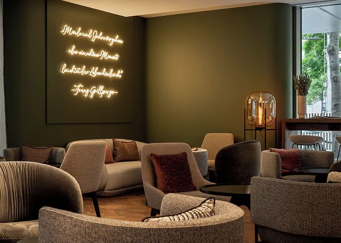 Crowne Plaza By Ihg
