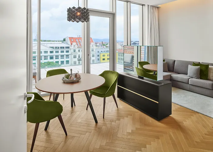 Hotel Crowne Plaza By Ihg 4*